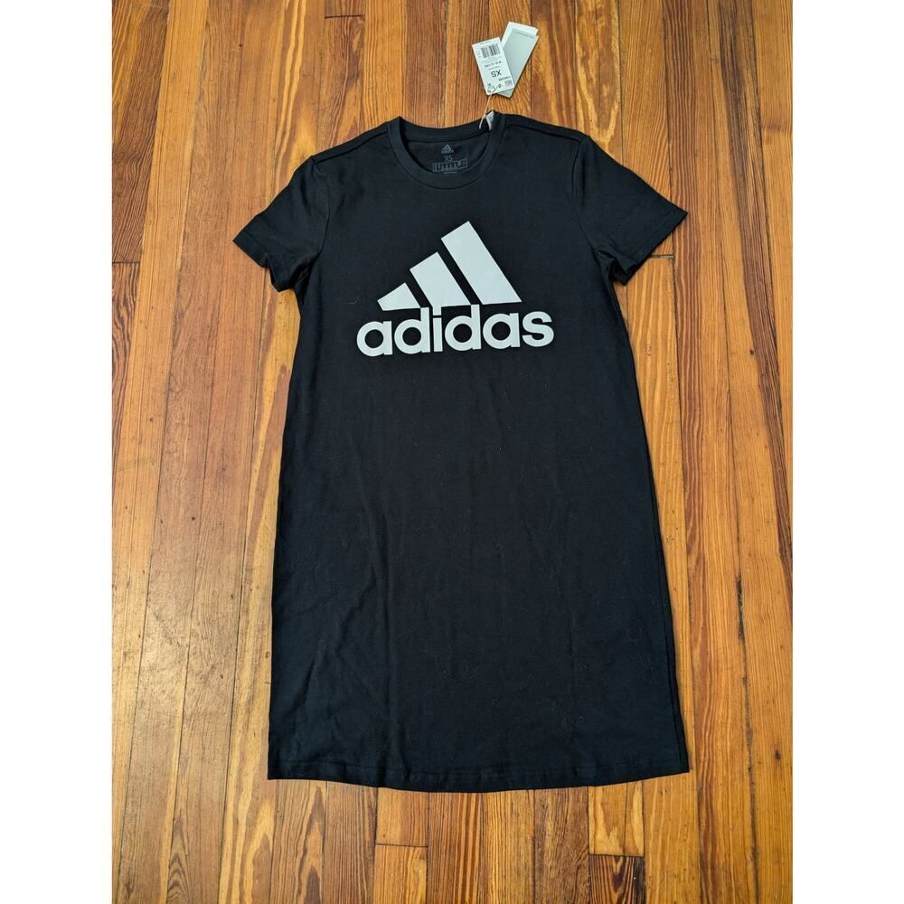 Adidas Womens XS Black T-Shirt NWT